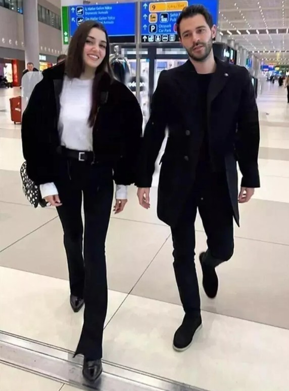 Hande Erçel'in Cannes tarzına beğeni yağdı!